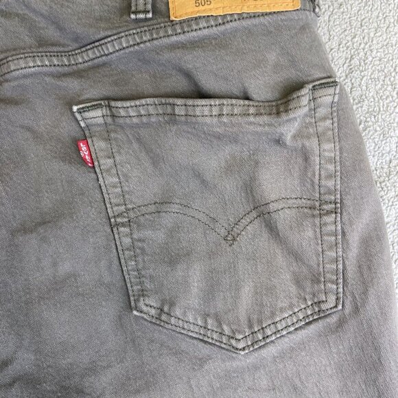 Levis Jeans 38x32 (Fits 38x31) Gray 505 Regular Straight Dark Wash Denim - Picture 15 of 16
